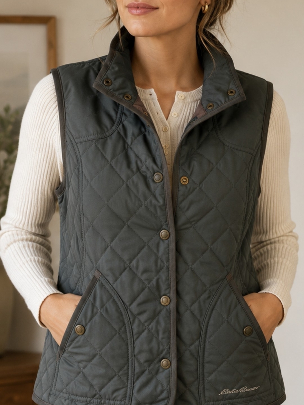 Eddie Bauer Quilted Dark Green Women's Vest with Contrast Trim